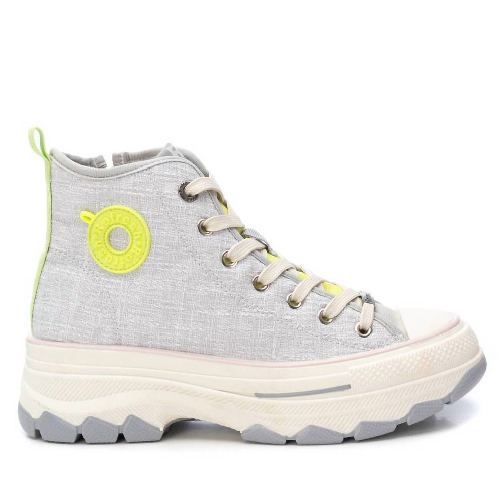 NEW XTI women's sneaker boots in ice